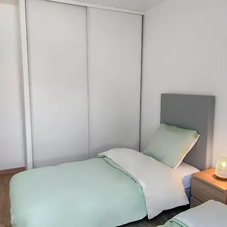 Coin De Conte De Fee Proche דירה סאריס